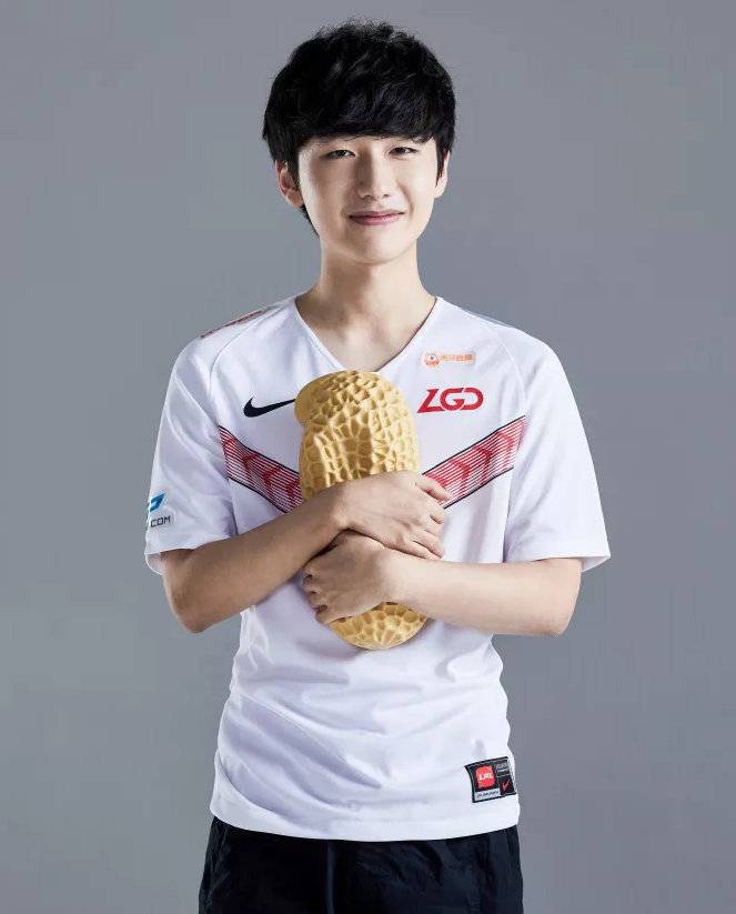 们观点鲜明 们观点鲜明